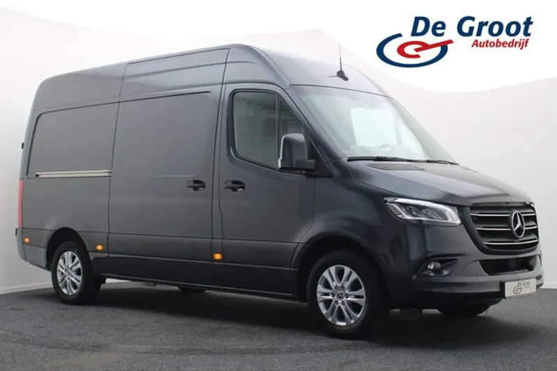 Mercedes-Benz Sprinter (2023)