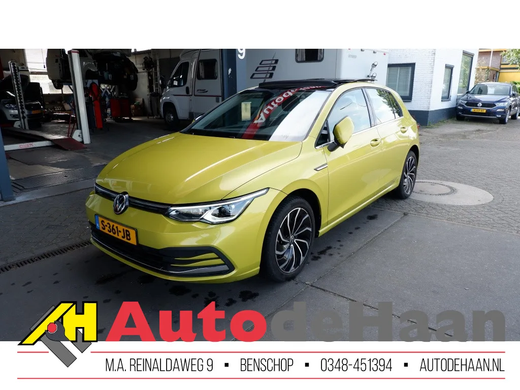 Volkswagen Golf (2021) — foto 1