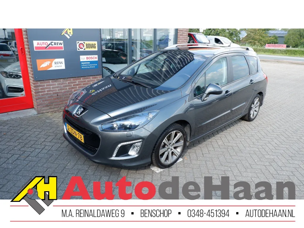 Peugeot 308 (2012) — foto 1