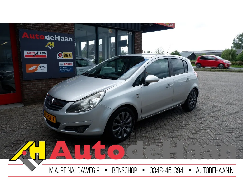Opel Corsa (2010) — foto 1