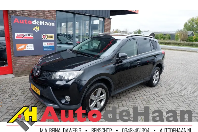 Toyota RAV4 (2015)