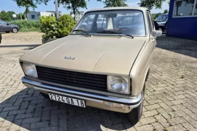Peugeot 104 (1977)