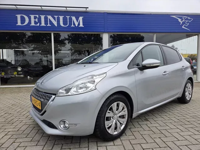 Peugeot 208 (2012) — foto 1