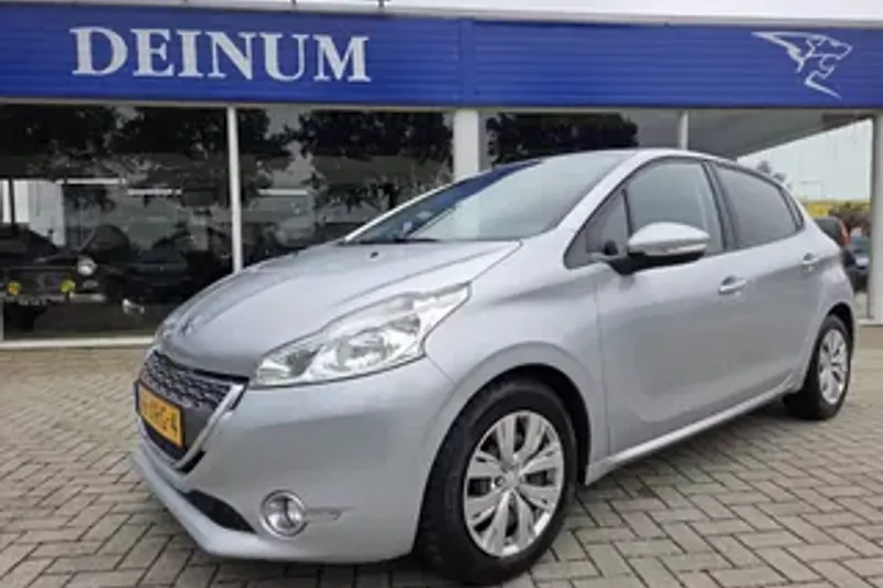 Peugeot 208 (2012)