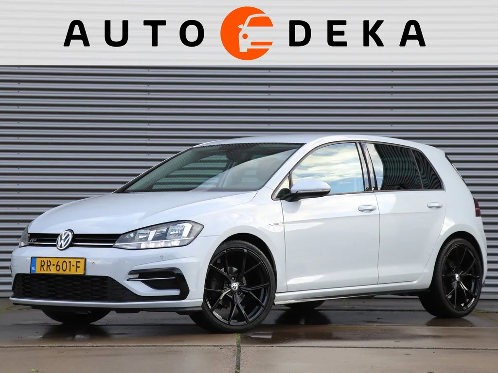 Volkswagen Golf (2018) — foto 1