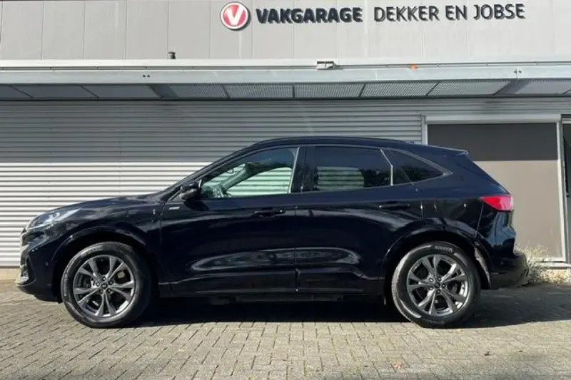 Ford Kuga (2021)