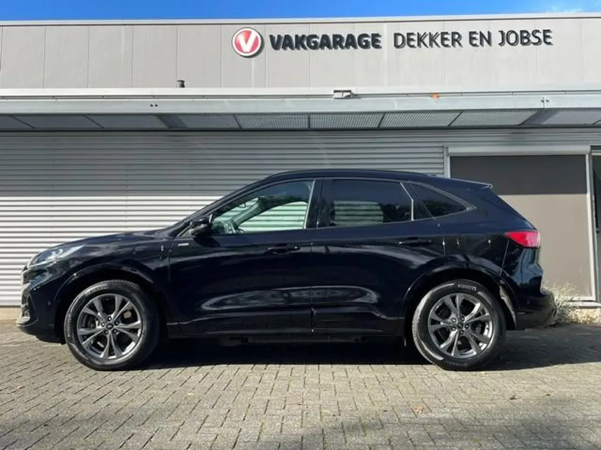 Ford Kuga (2021) — foto 1