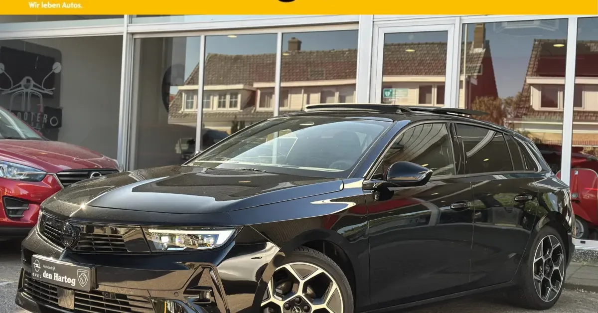 Opel Astra (2024) — foto 1