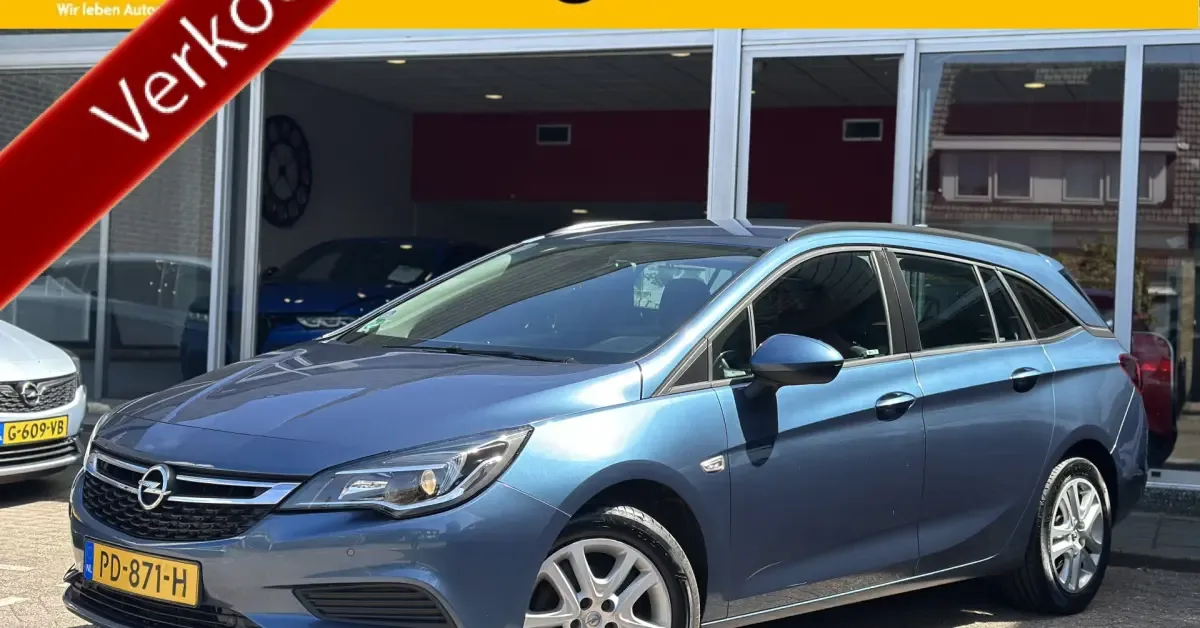 Opel Astra (2017) — foto 1