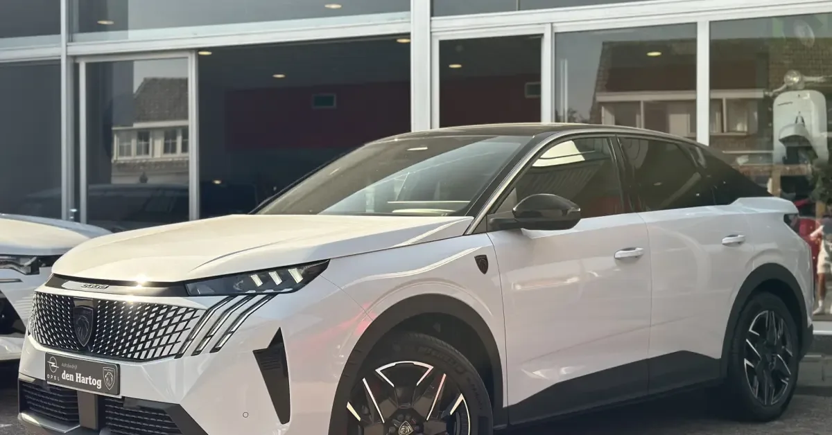 Peugeot 3008 (2025) — foto 1