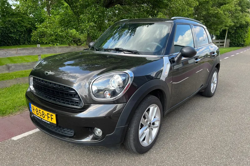 MINI Countryman (2015)