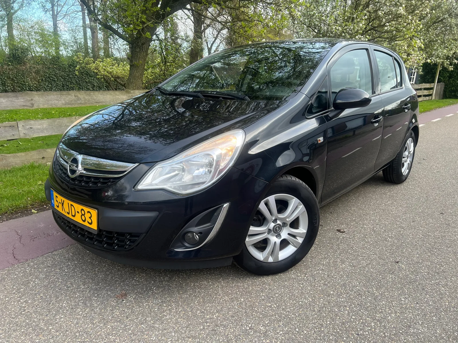 Opel Corsa (2013) — foto 1
