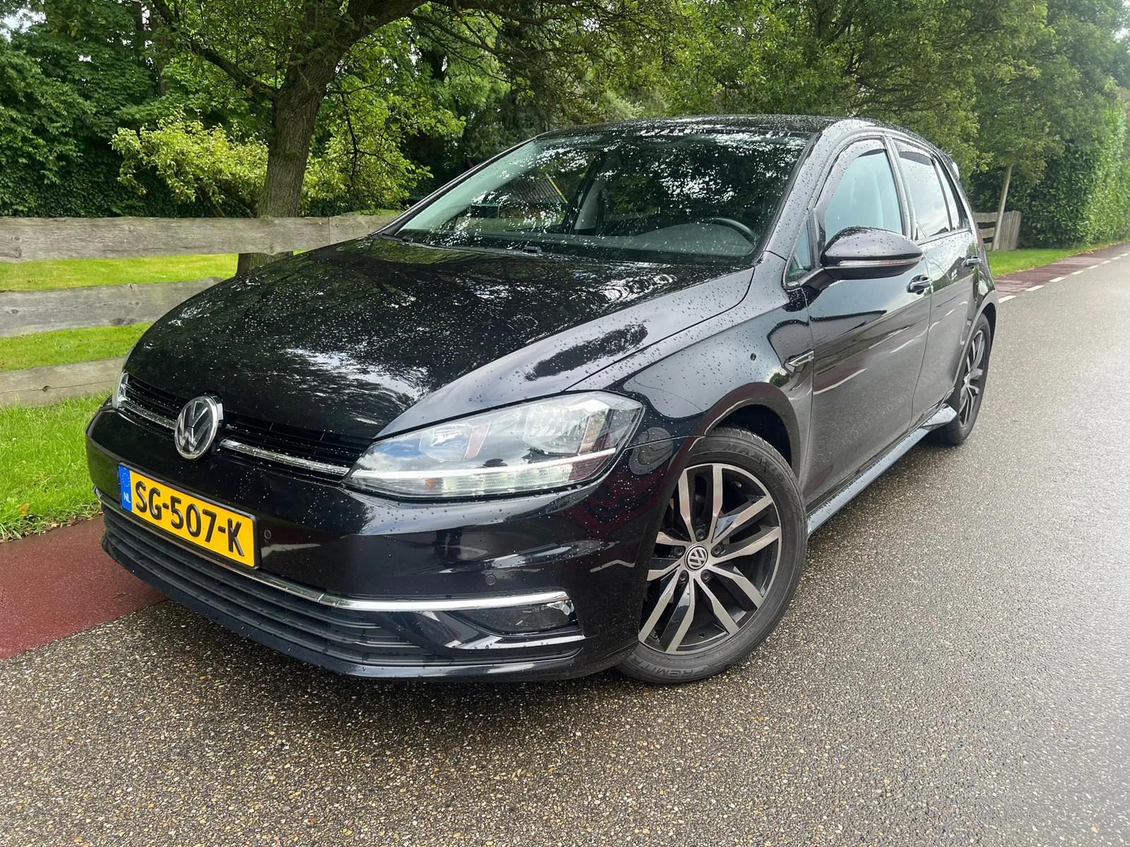 Volkswagen Golf (2018) — foto 1