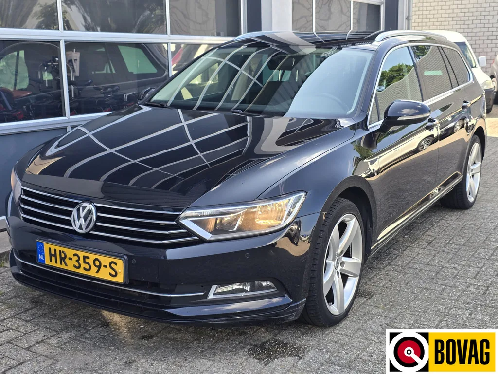 Volkswagen Passat (2015) — foto 1