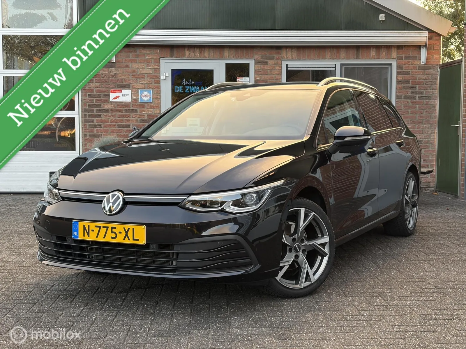 Volkswagen Golf (2022) — foto 1