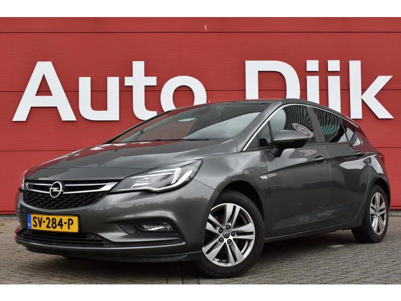 Opel Astra (2018) — foto 1