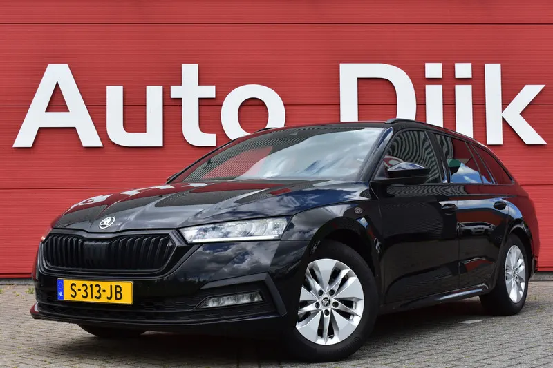 Škoda Octavia (2023)