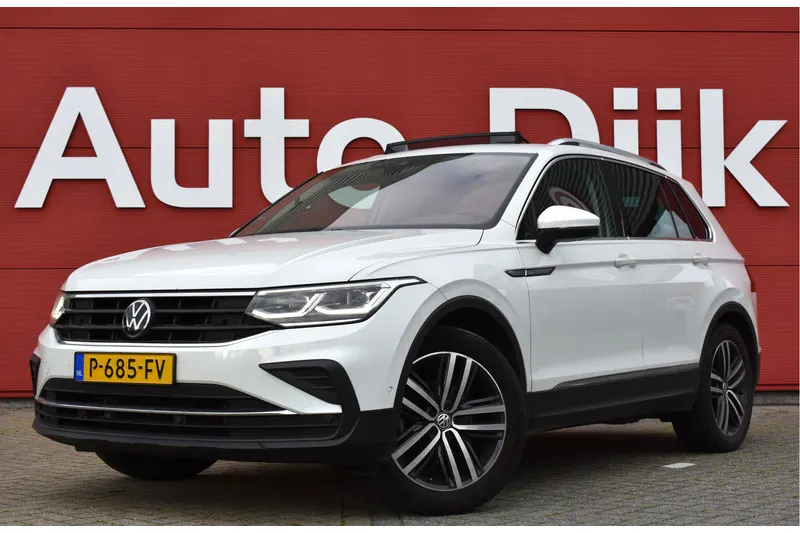 Volkswagen Tiguan (2022)
