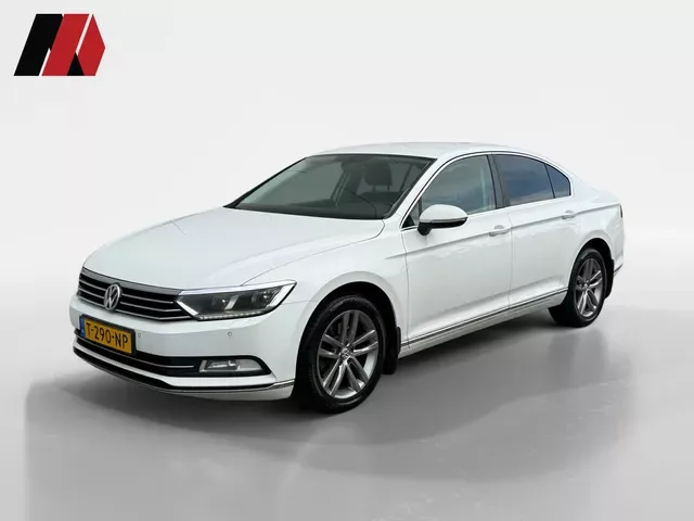 Volkswagen Passat (2017) — foto 1