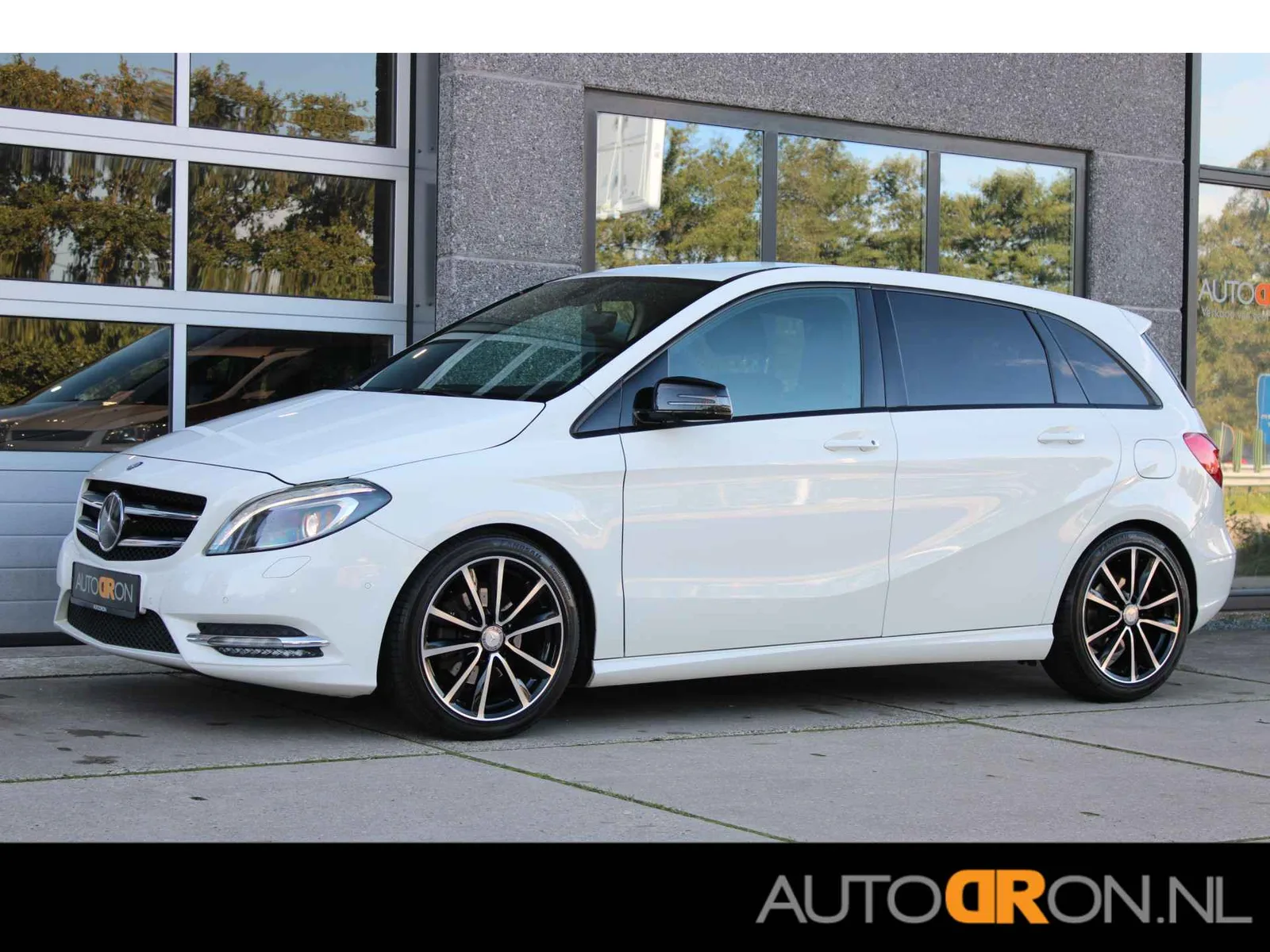 Mercedes-Benz B-Klasse (2012) — foto 1