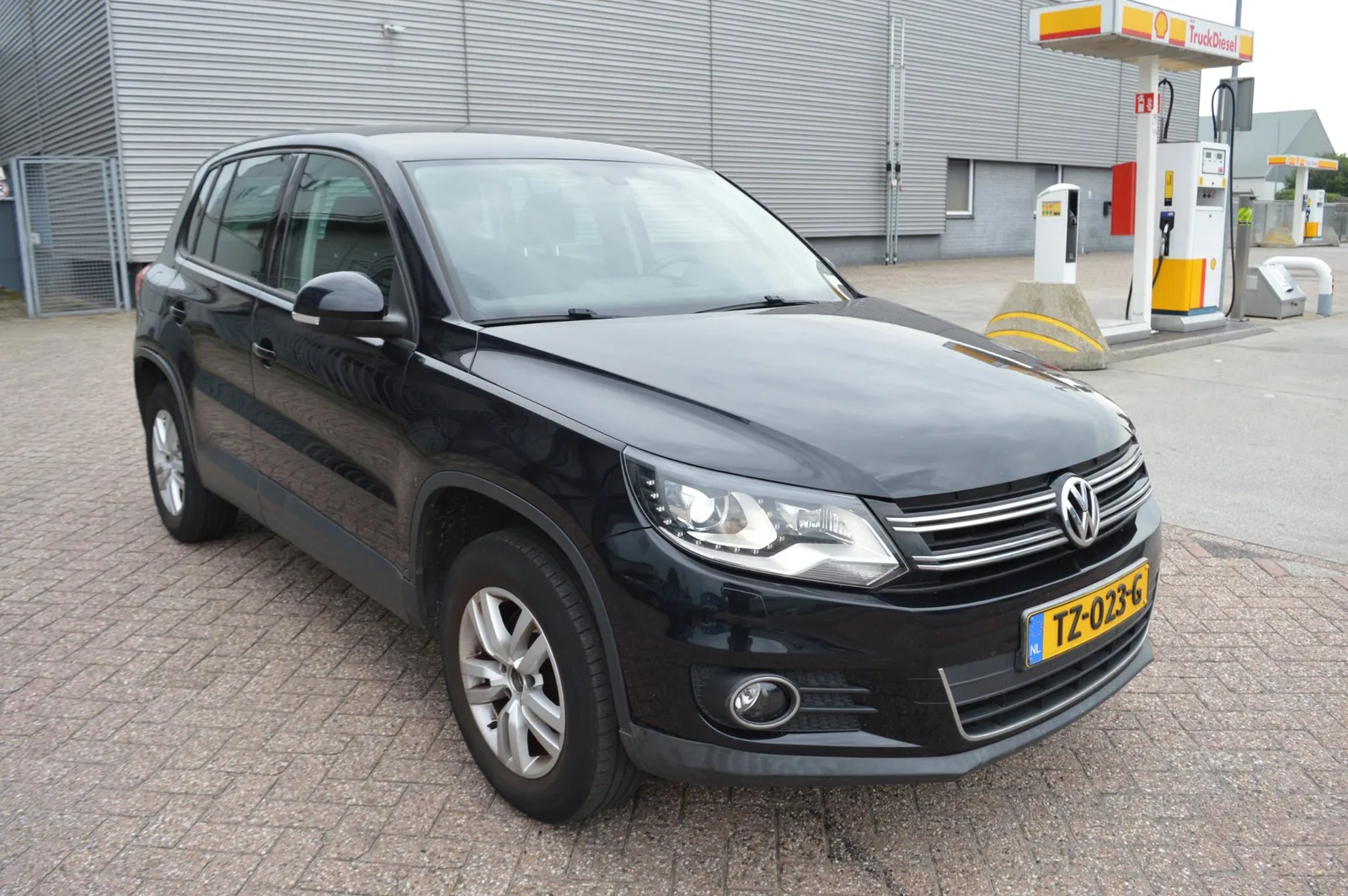 Volkswagen Tiguan (2011) — foto 1