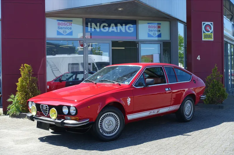 Alfa Romeo Alfetta (1976)