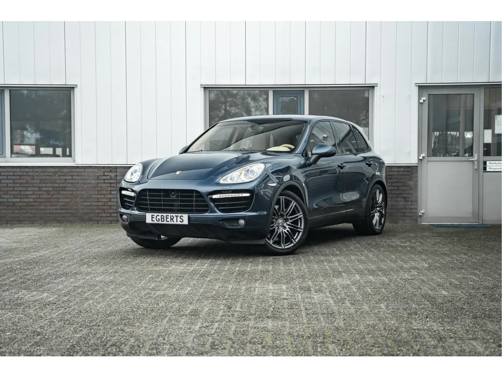 Porsche Cayenne (2010) — foto 1