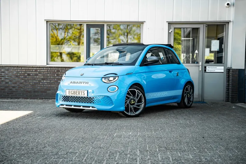 Abarth 500 C (2023)