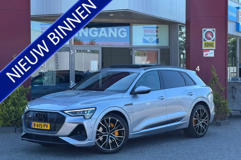 Audi e-tron (2022)