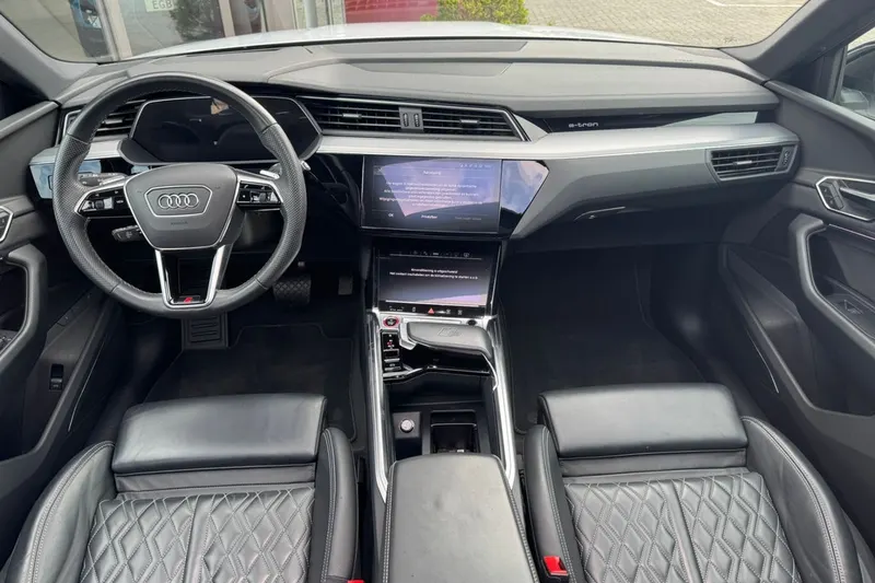 Audi e-tron (2021)