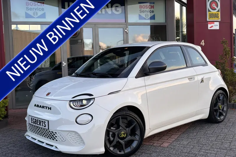 Fiat 500 Abarth (2024)