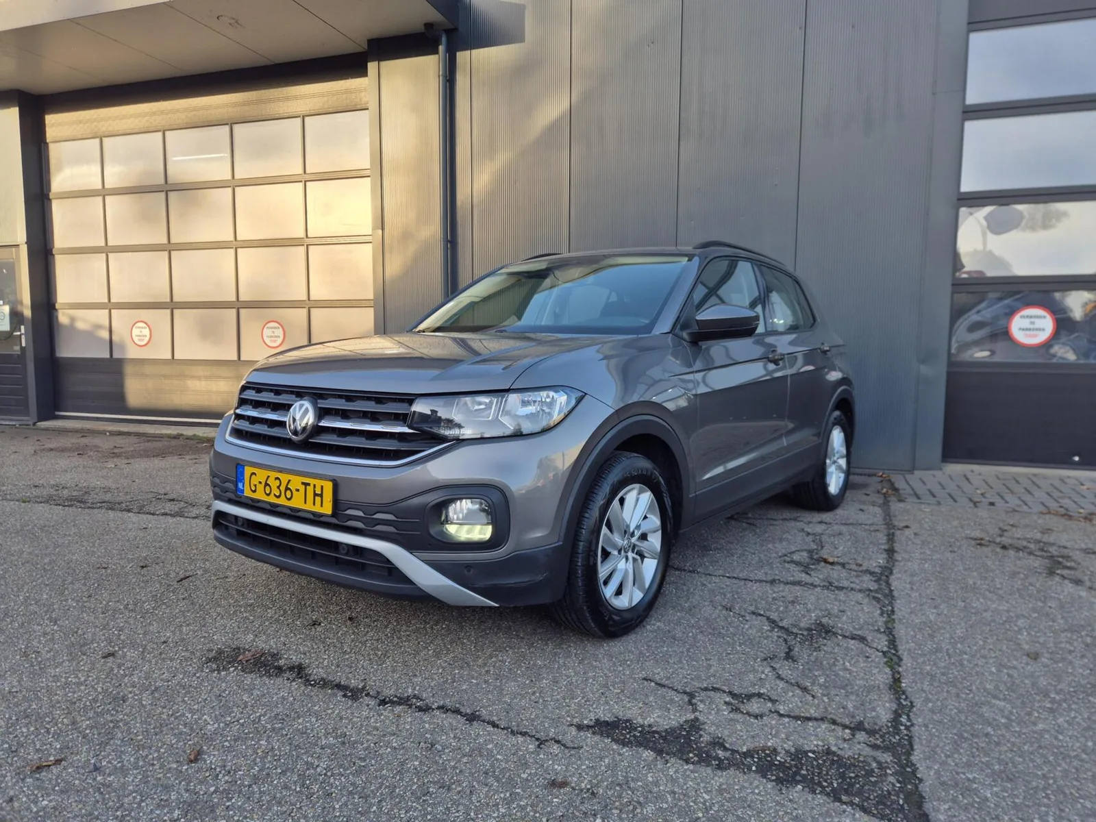 Volkswagen T-Cross (2019) — foto 1