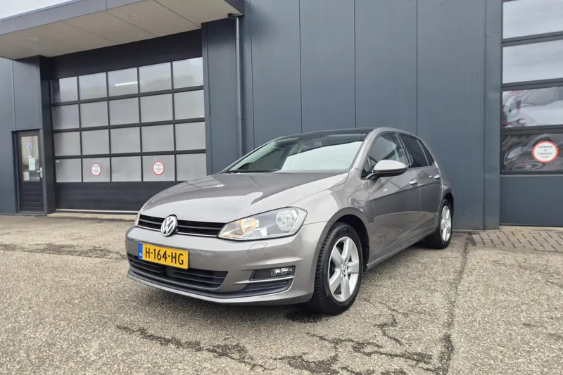 Volkswagen Golf (2013)