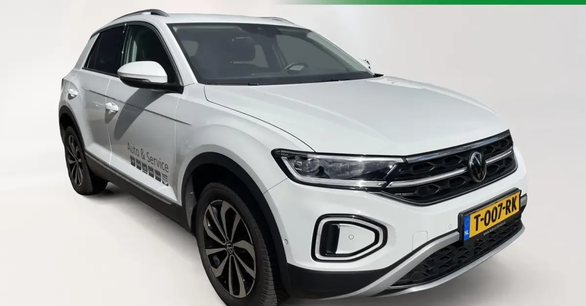 Volkswagen T-Roc (2022) — foto 1