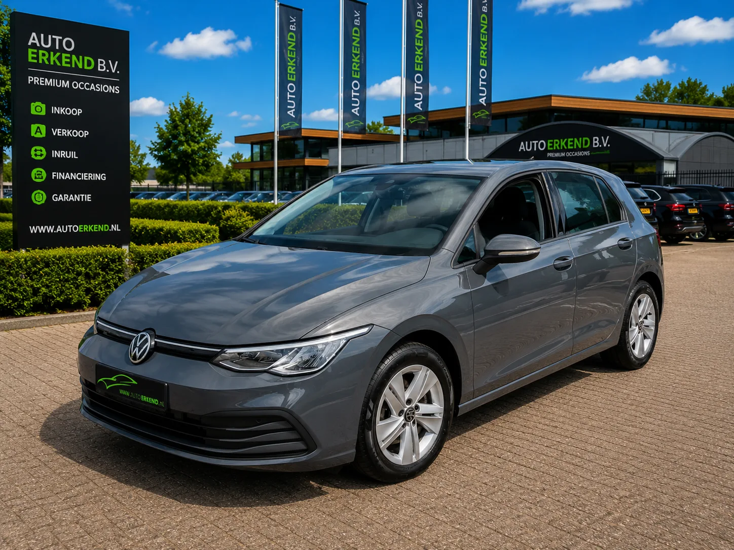 Volkswagen Golf (2023) — foto 1