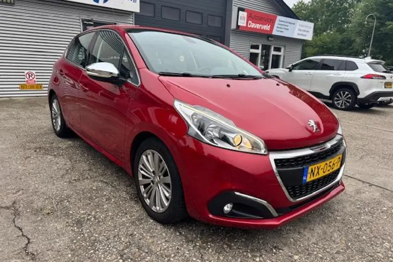 Peugeot 208 (2017)