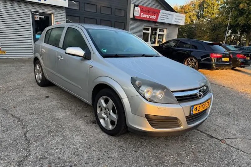 Opel Astra (2006)