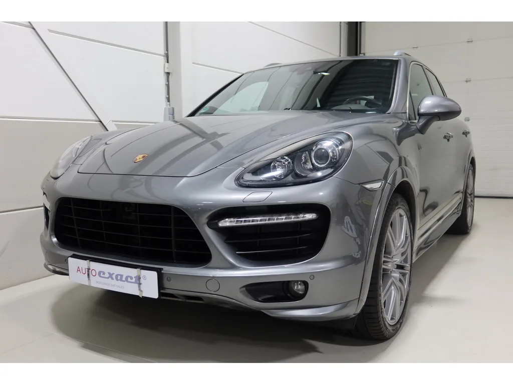 Porsche Cayenne (2013) — foto 1