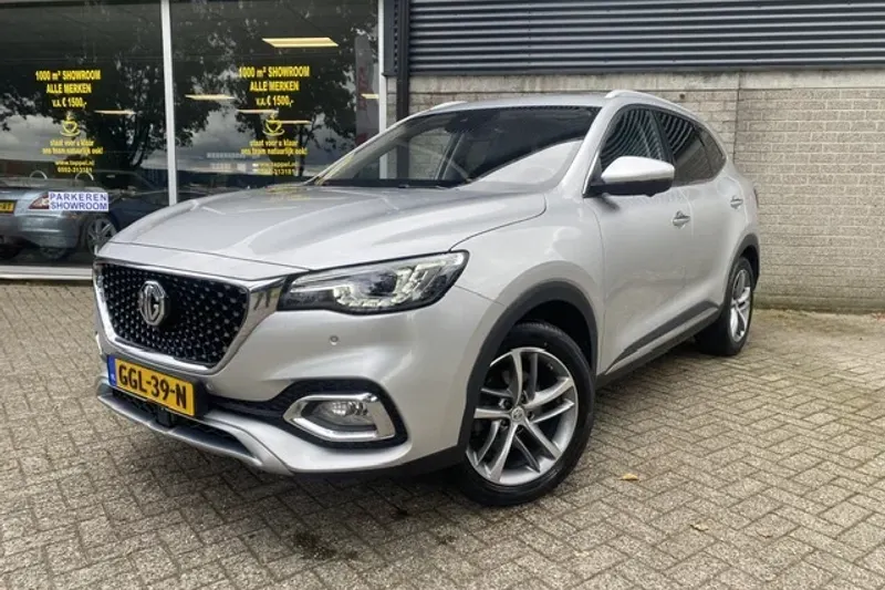 MG MG HS (2022)