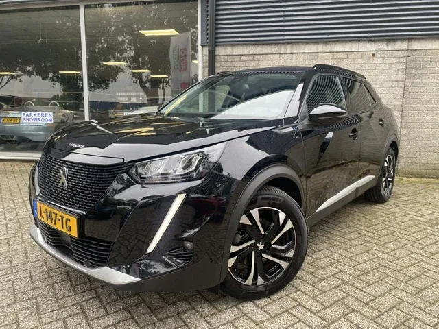 Peugeot e-2008 (2021) — foto 1