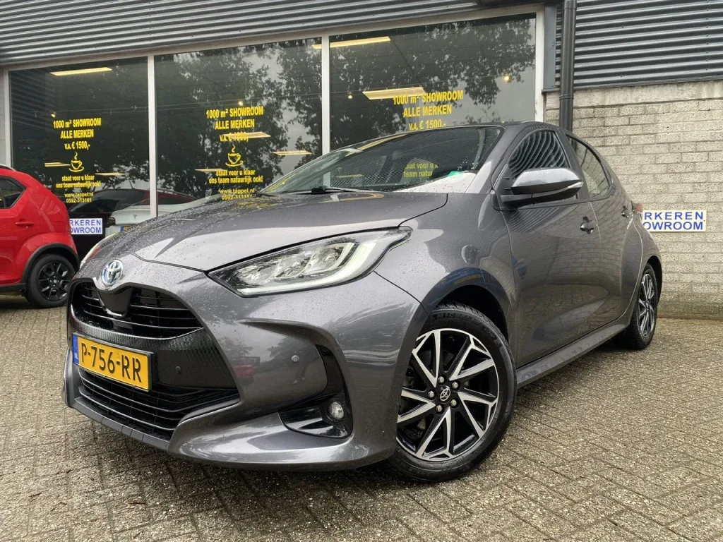 Toyota Yaris (2022) — foto 1