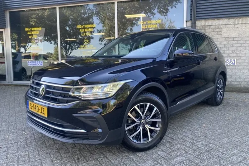 Volkswagen Tiguan (2023)