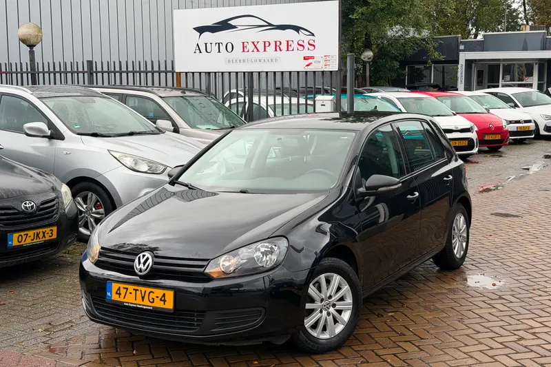 Volkswagen Golf (2012)