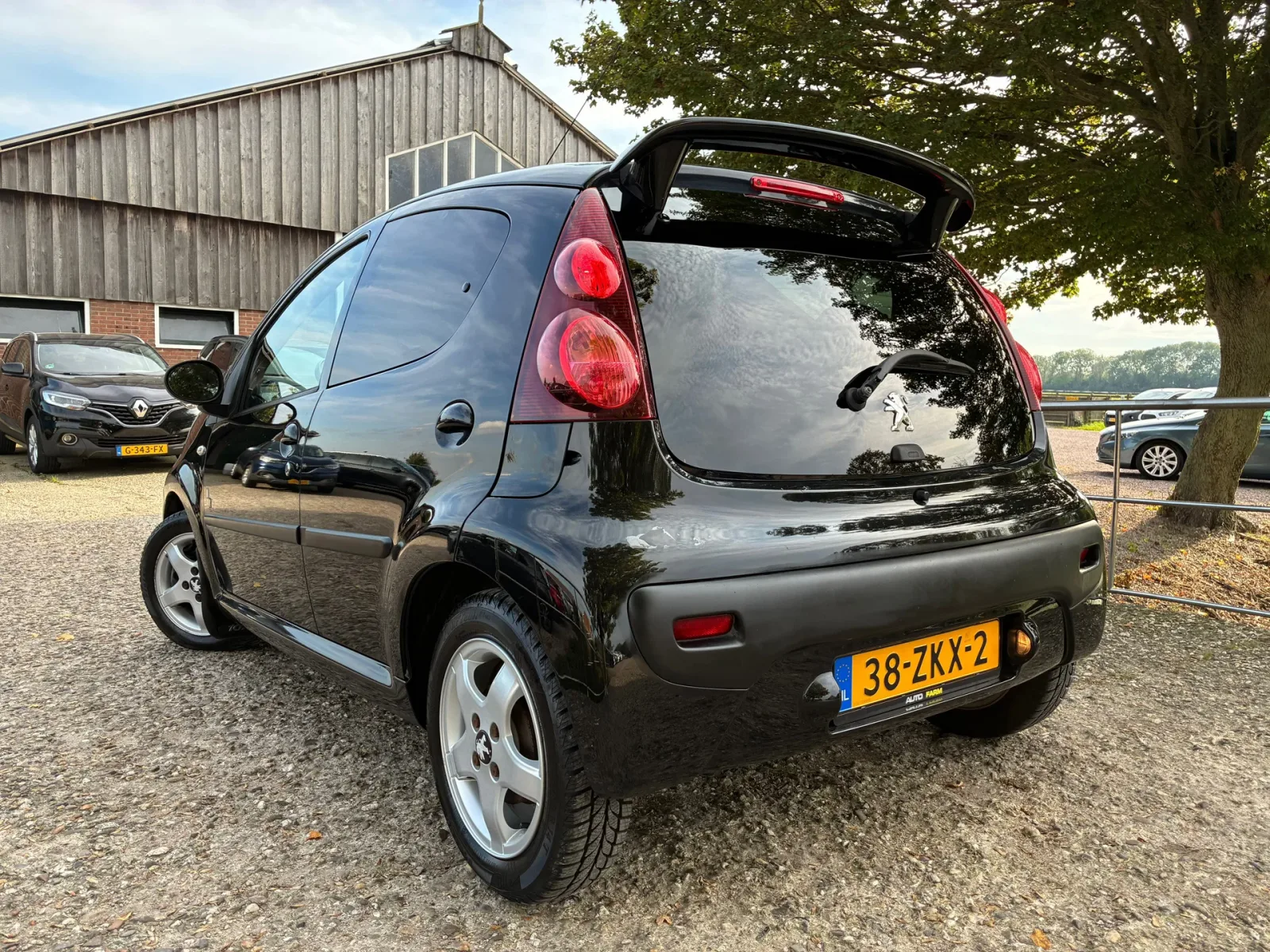 Peugeot 107 (2013) — foto 1