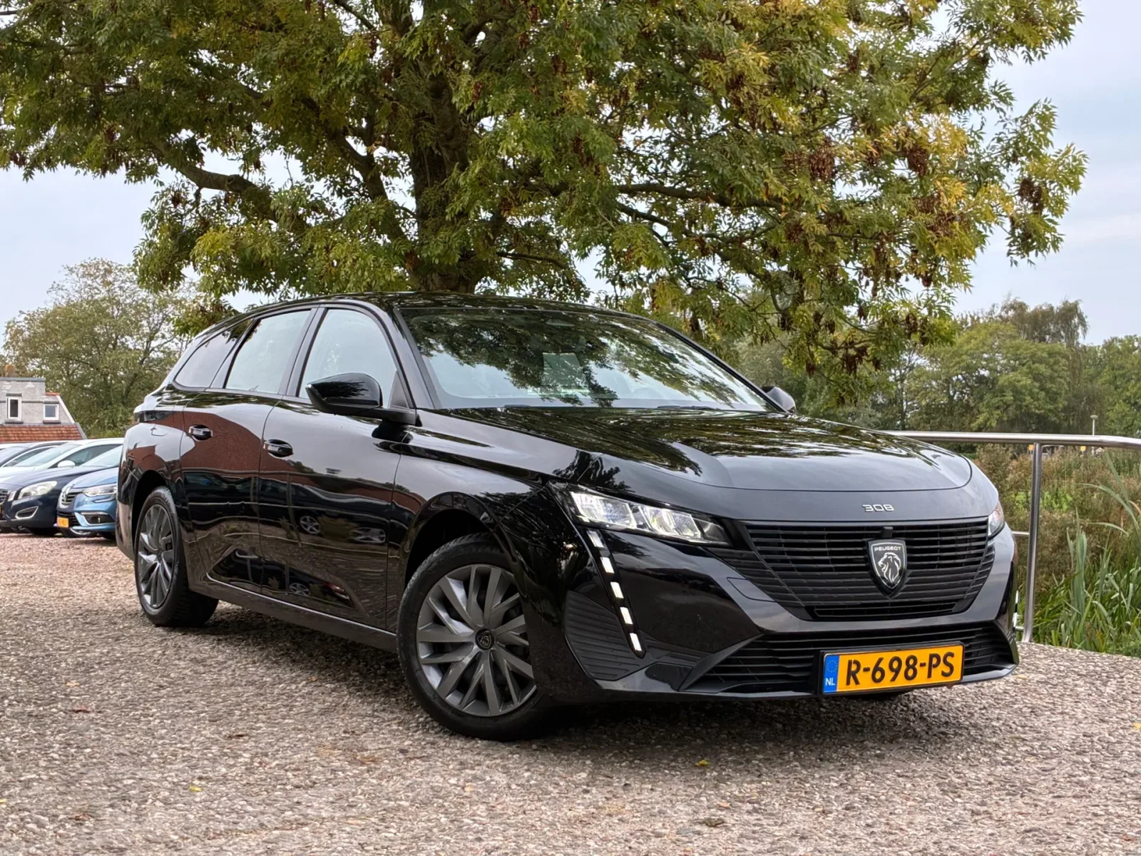 Peugeot 308 (2022) — foto 1