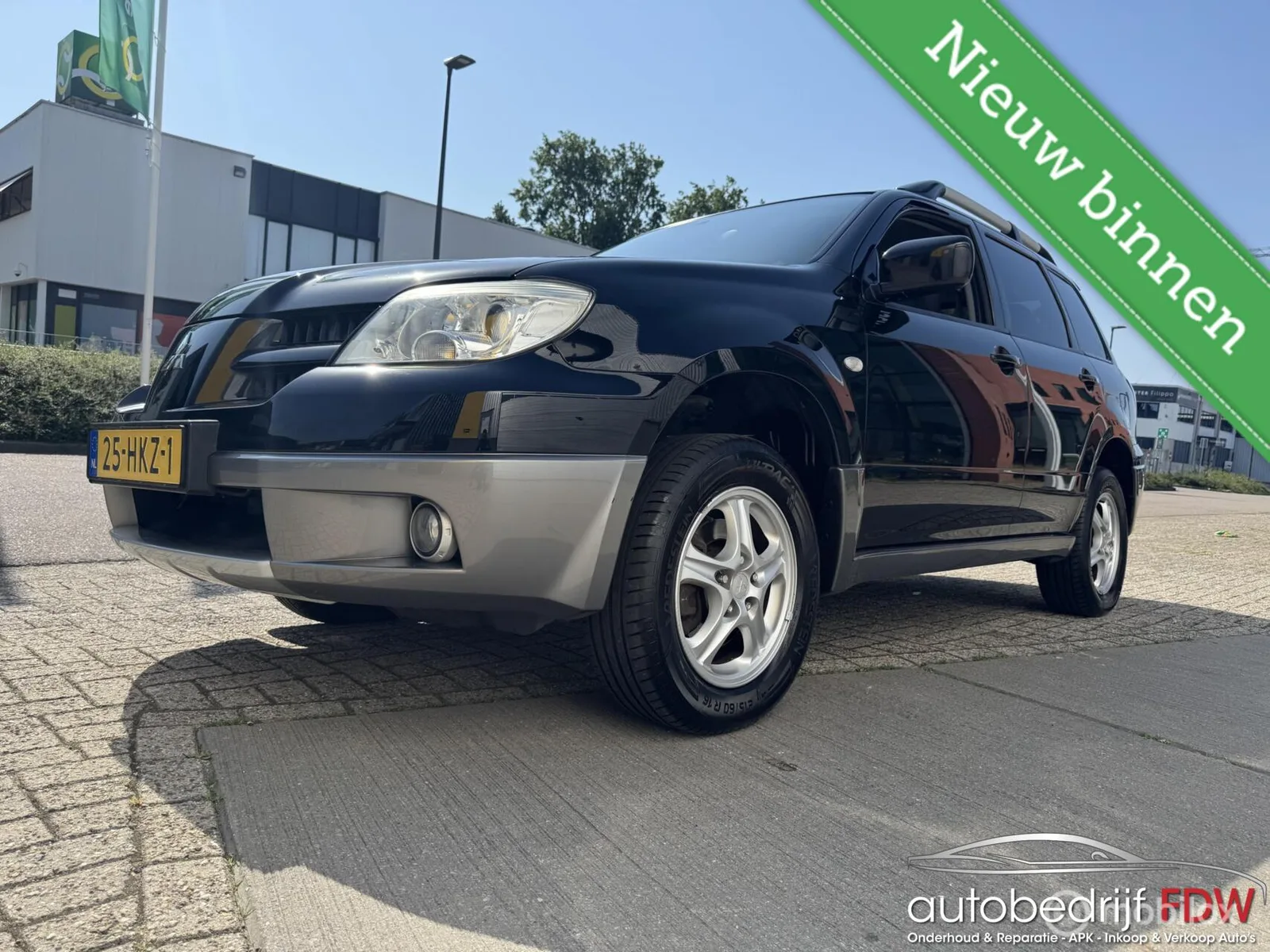 Mitsubishi Outlander (2009) — foto 1