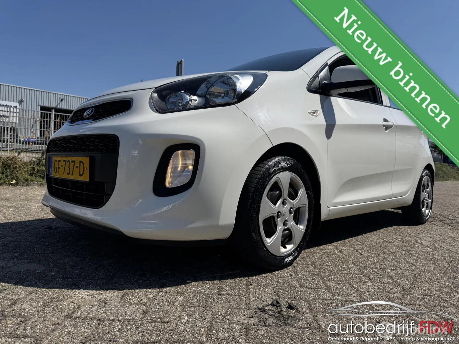 Kia Picanto (2015) — foto 1