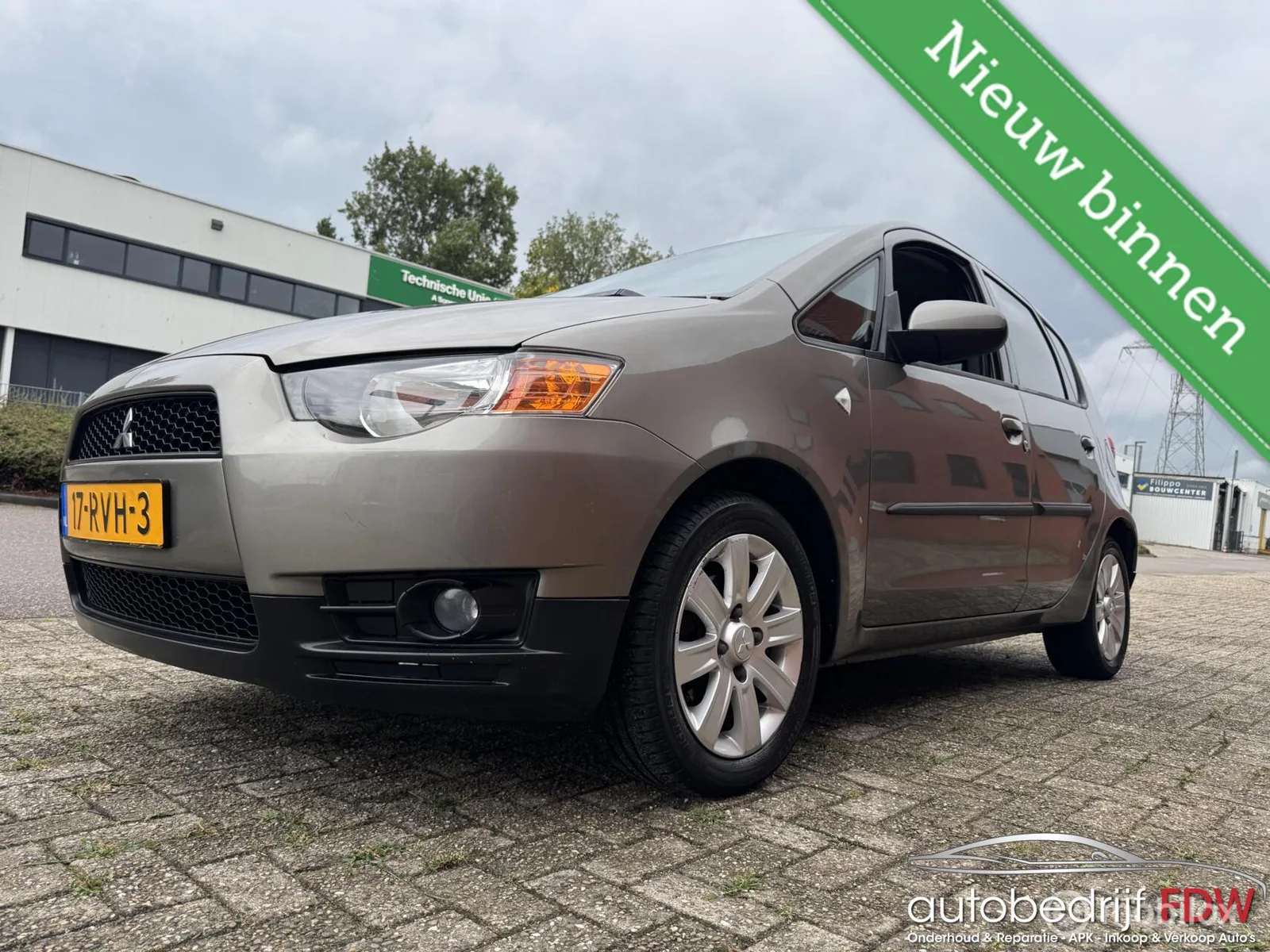 Mitsubishi Colt (2011) — foto 1