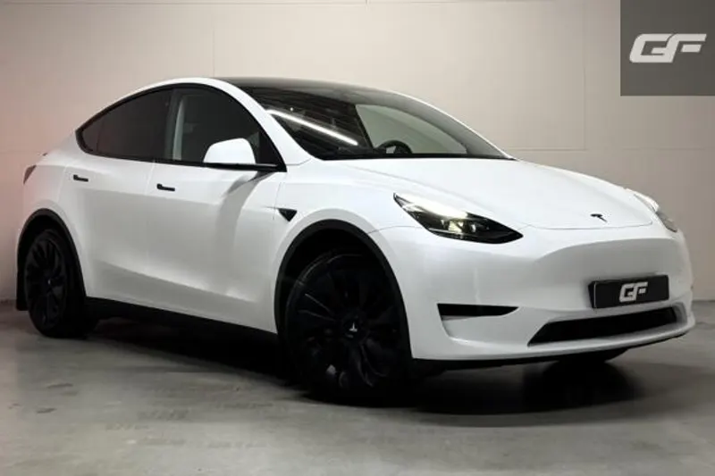 Tesla Model Y (2022)