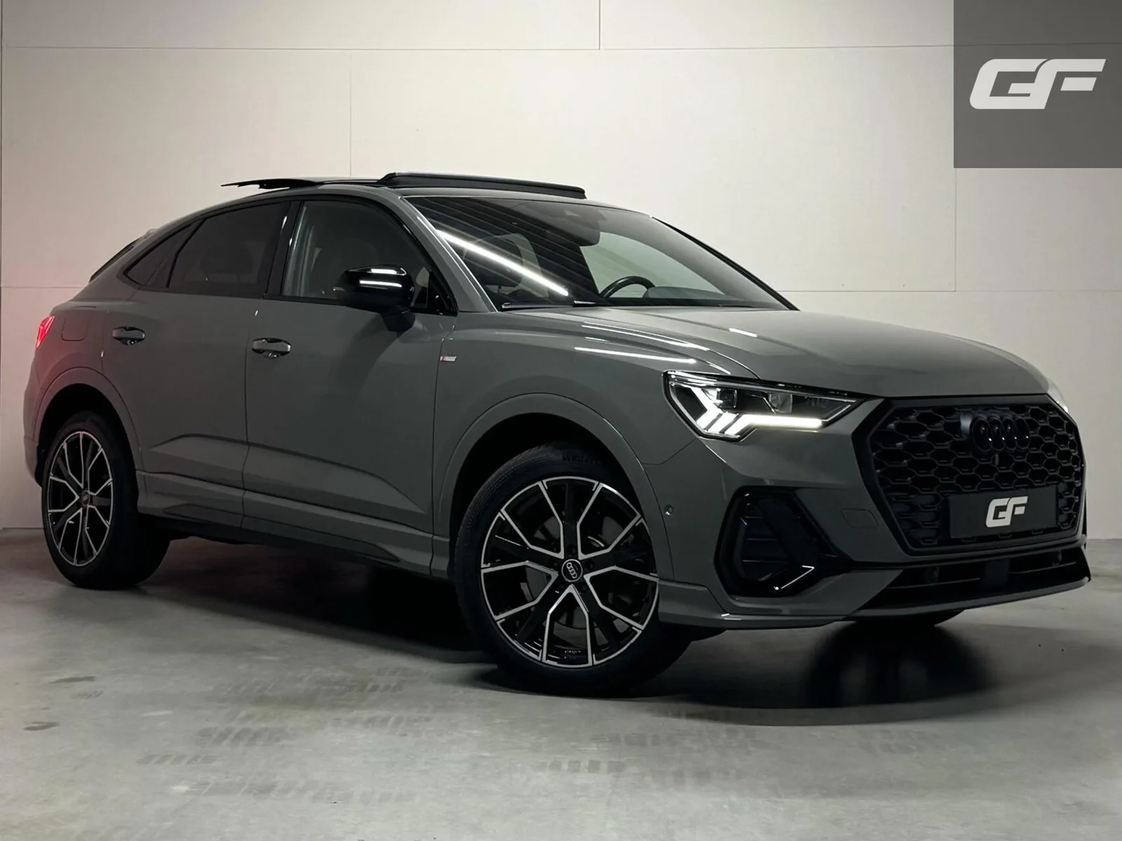 Audi Q3 (2021) — foto 1